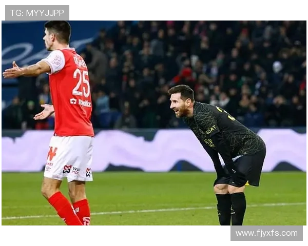 姆伯莫本场三射两进一失良机 五次过人四次成功获9.8高分